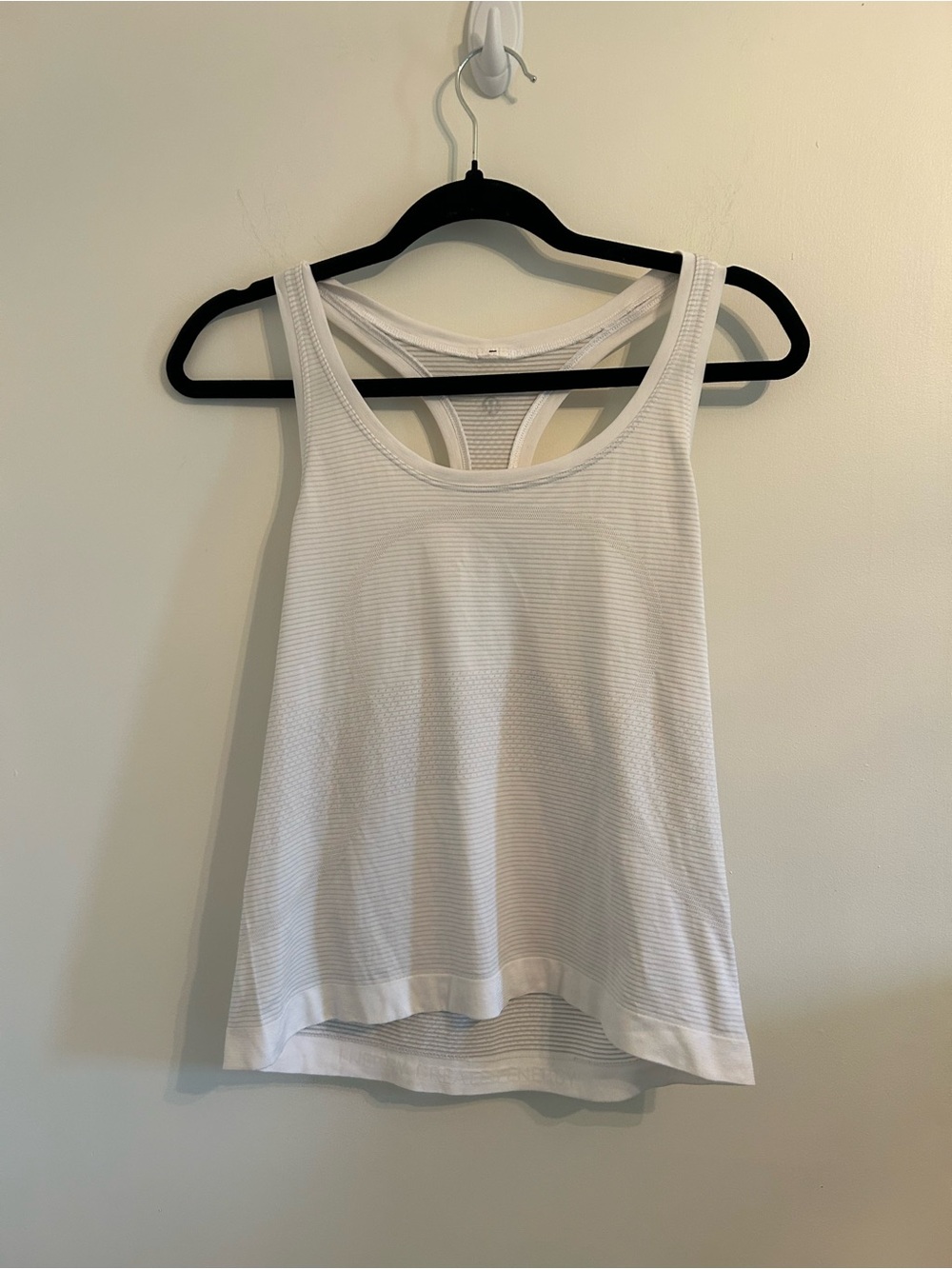 Lululemon White Scoop Neck Racerback Tank Top - Women's